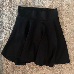 Black Trendy Skater Skirt Womans sz Small